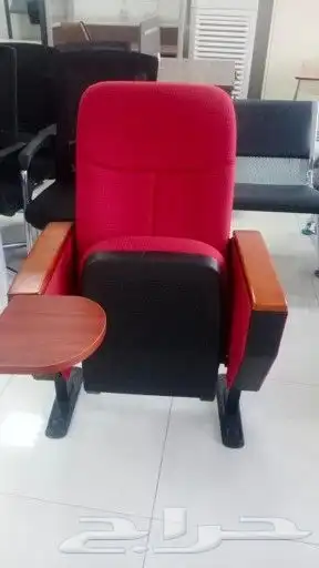 اثاث مكتبي طاولات اجتماع وكراسي بالرياض 1