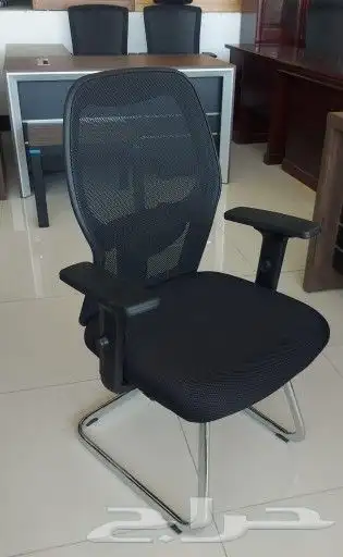 اثاث مكتبي طاولات اجتماع وكراسي بالرياض 33