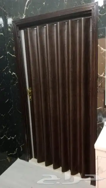 باب سحب . باب بلاستيك . باب جلد . باب خشب . باب سحاب 4