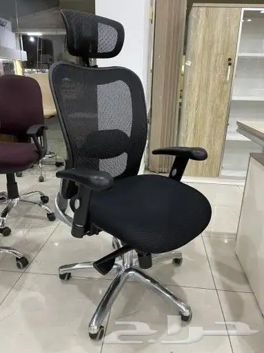 اثاث مكتبي طاولات اجتماع وكراسي بالرياض 4