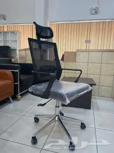 اثاث مكتبي طاولات اجتماع وكراسي بالرياض 24