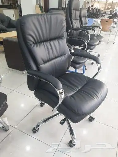 اثاث مكتبي طاولات اجتماع وكراسي بالرياض 20