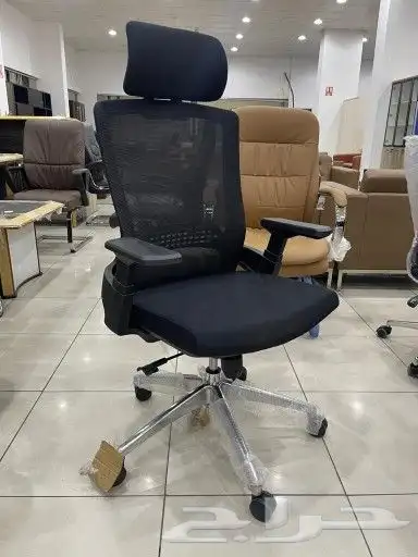 اثاث مكتبي طاولات اجتماع وكراسي بالرياض 11
