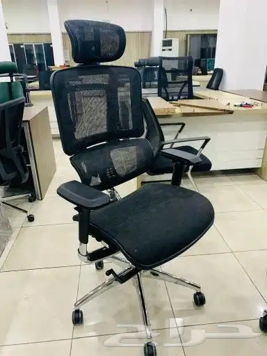 اثاث مكتبي طاولات اجتماع وكراسي بالرياض 13