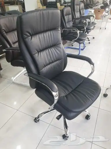 اثاث مكتبي طاولات اجتماع وكراسي بالرياض 16