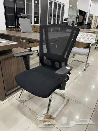 اثاث مكتبي طاولات اجتماع وكراسي بالرياض 35