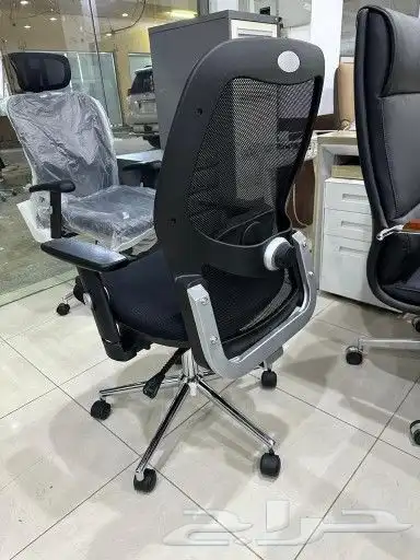 اثاث مكتبي طاولات اجتماع وكراسي بالرياض 30