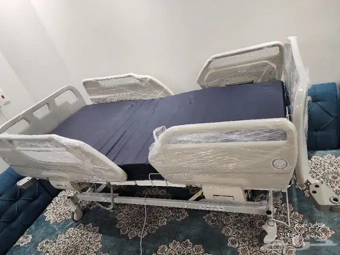سرير طبي كهربائي شبه جديد 3