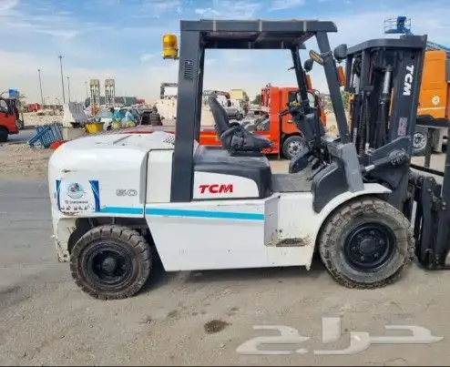 رافعه شوكيه (فوركلفت) forklift للإيجار 6