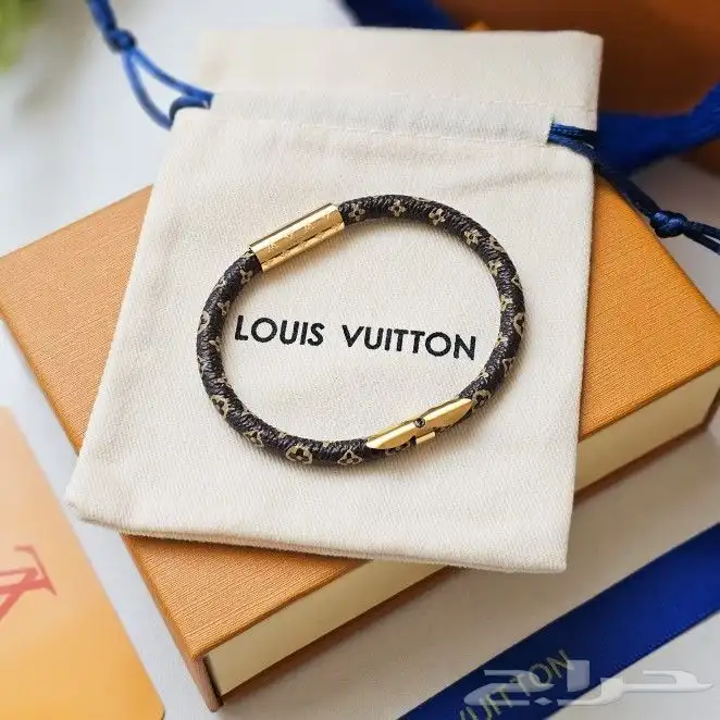 اساور لويس فيتون مع الملحقات 10