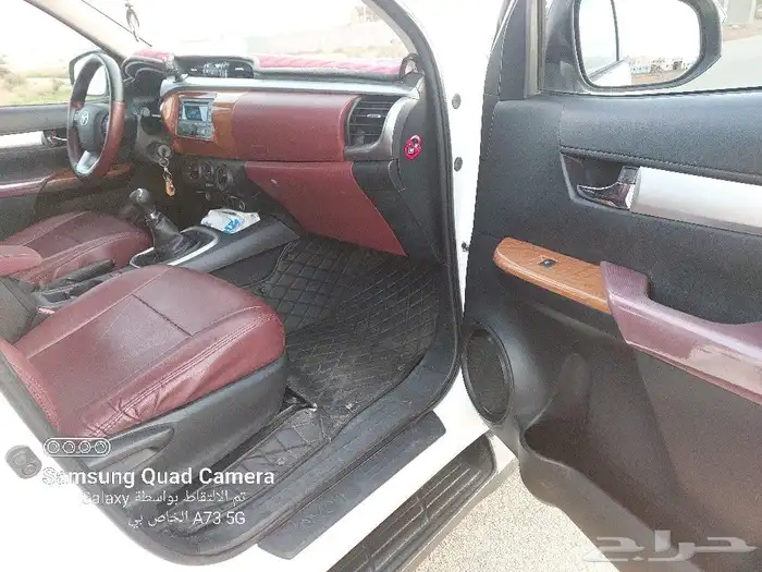 تويوتا هايلوكس 19