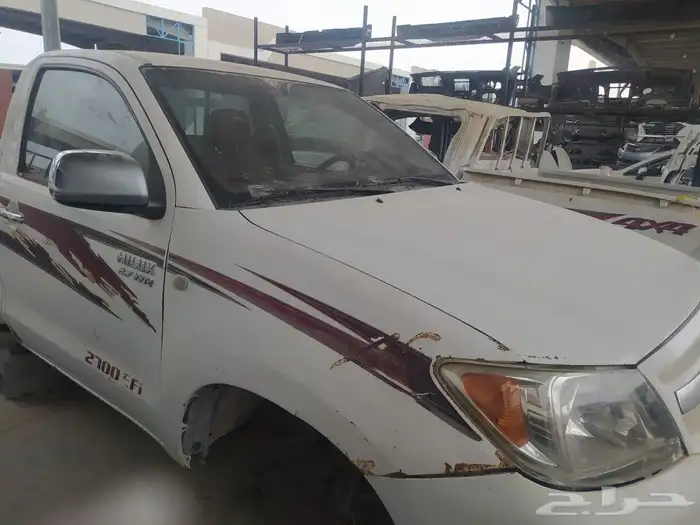 قطع غيار هايلوكس 2