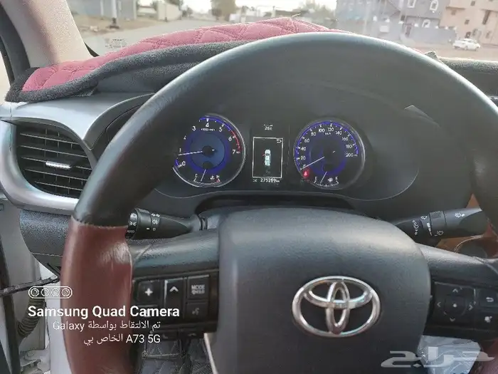 تويوتا هايلوكس 20