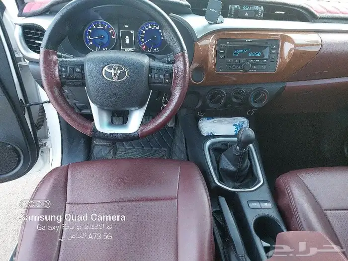 تويوتا هايلوكس 17