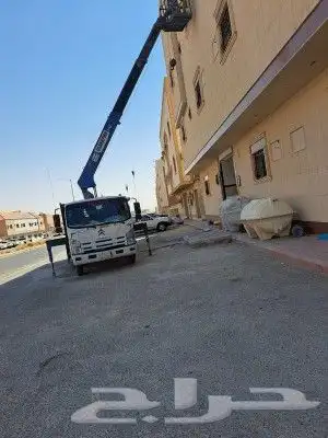 إيجار رافعات شوكيه وكرينات جميع الاحجام إيجار شهري أسبوعي يو 4