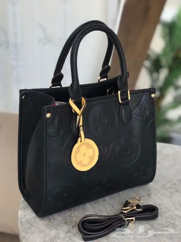 طقم شوز وشنطة لويس فيتون 8