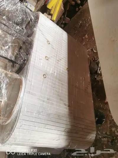 طاولات شاشة ارضي و جداري 3