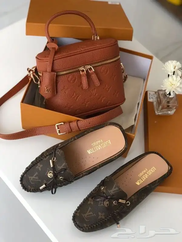 طقم شوز وشنطة لويس فيتون 41