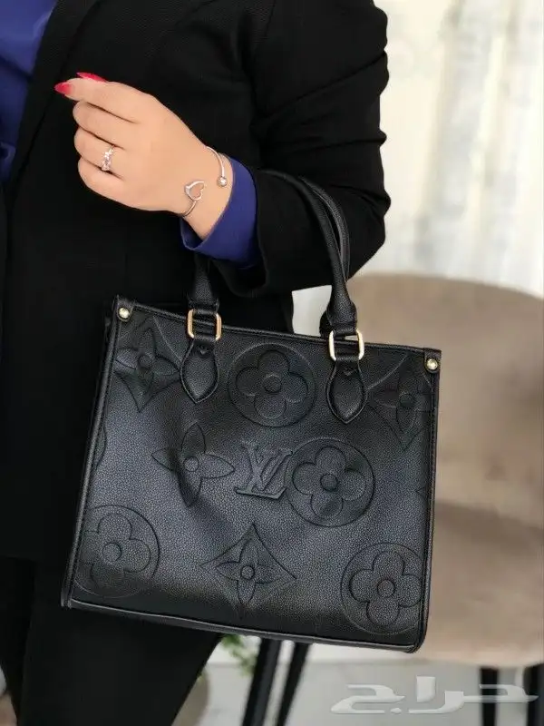 طقم شوز وشنطة لويس فيتون 16