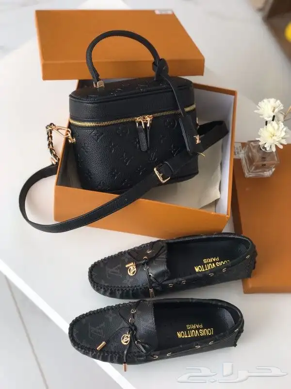 طقم شوز وشنطة لويس فيتون 27