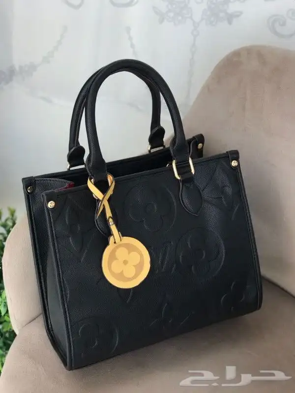 طقم شوز وشنطة لويس فيتون 14