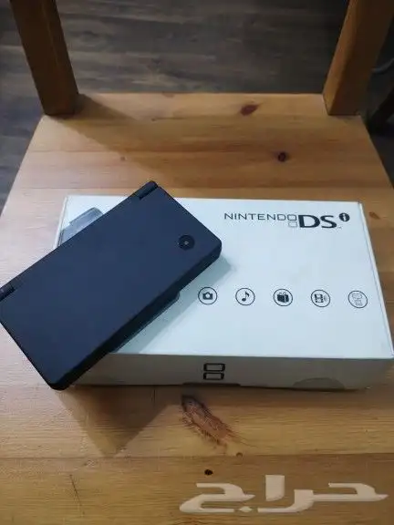 DSi نتيندو 4