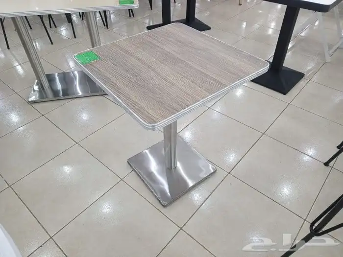 طاولات مطاعم 0
