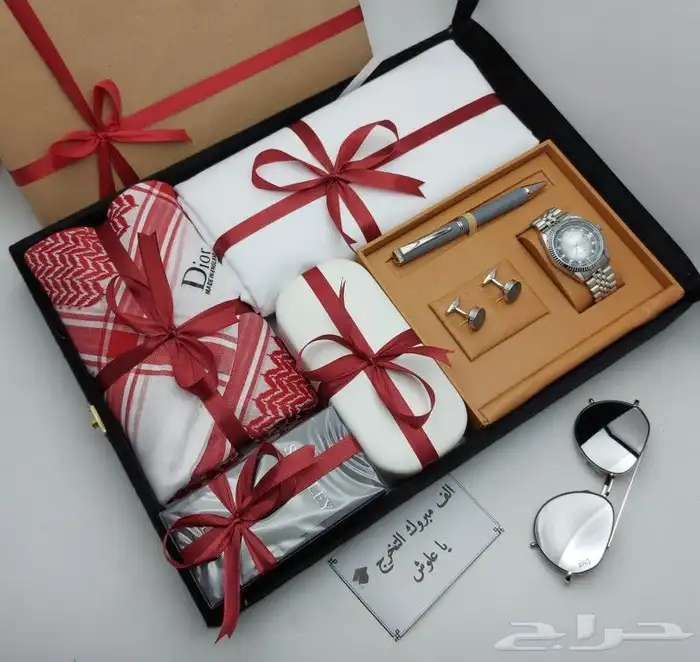 ساعات رجالي ونسائي وشنط وشوزات وهدايا لطلب 20