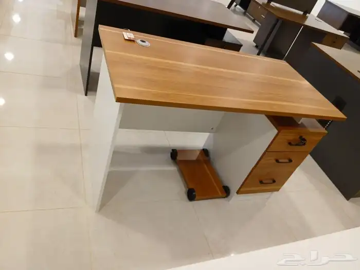مكاتب عمل 7