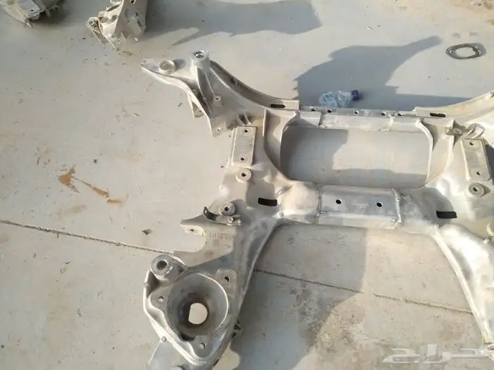 كمر امامي جنسس g80 مديل 2023 0