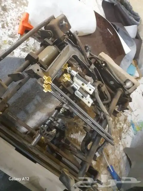 اصلاح المراتب الكهربائيه والاجزاء الكهربائيه لمتحركه للسيارت 2