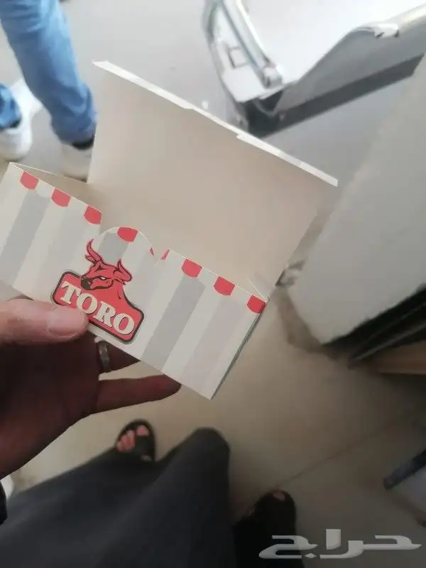 طباعة بوكسات واستيكر واكواب ورقية وكروت وفواتير 5