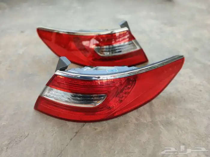 اصطبات ازيرا خلفيه 2012 إلى 2017 اصلي وكاله 1