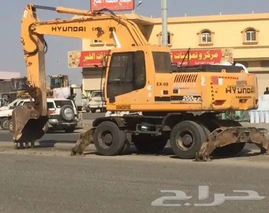 جي سي بي حفار ورافعه للإيجار اليومي والشهري 1