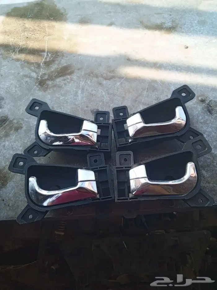 يوجد يد باب جيب جيلي اكس 7موديل 2016 و2015اصلي 2