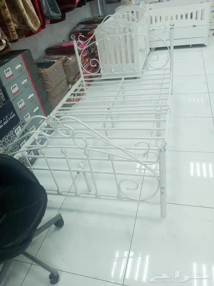 سرر خشب سرر حديد بطانيات شراشف تلابيس مخدات غرف نوم سعر المص 8