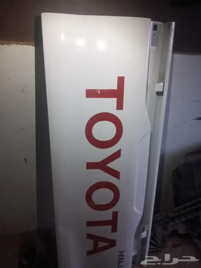 باب صندوق هايلكس 2017 1