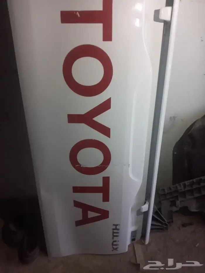 باب صندوق هايلكس 2017 2