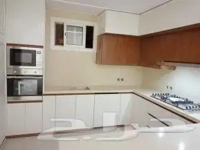 فني مطابخ الامنيوم تفصيل وصيانه وتغيير رخام طبيعي وصناعي وجي 4