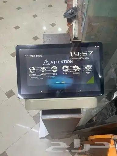 شاشه جياب لاندكروزر خلفي شكل الوكاله 2022 0