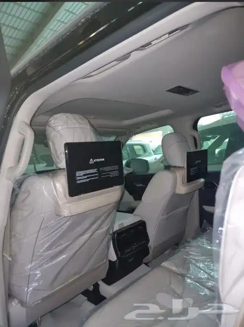 شاشه جياب لاندكروزر خلفي شكل الوكاله 2022 4