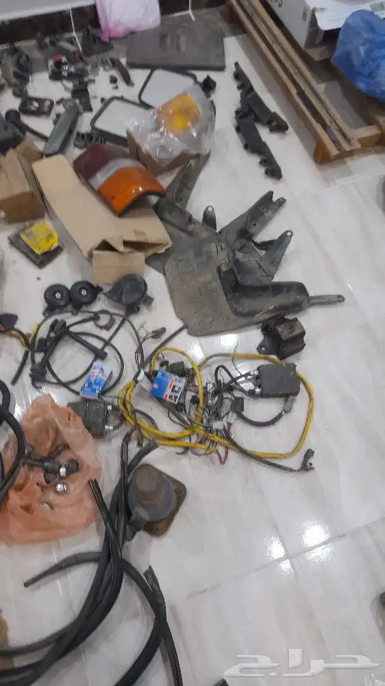 قطع ديكورات متنوعه بترول مديل96 ومرتبه خلفيه ورفارف ونسافات 2