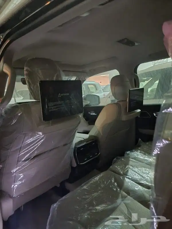 شاشه جياب لاندكروزر خلفي شكل الوكاله 2022 3