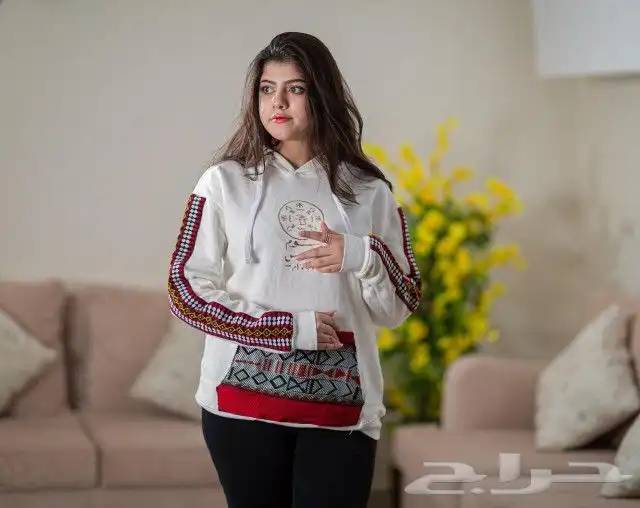 كل ما يخص المرئه من اكسسوارات فروات ساعات تيشرتات 36