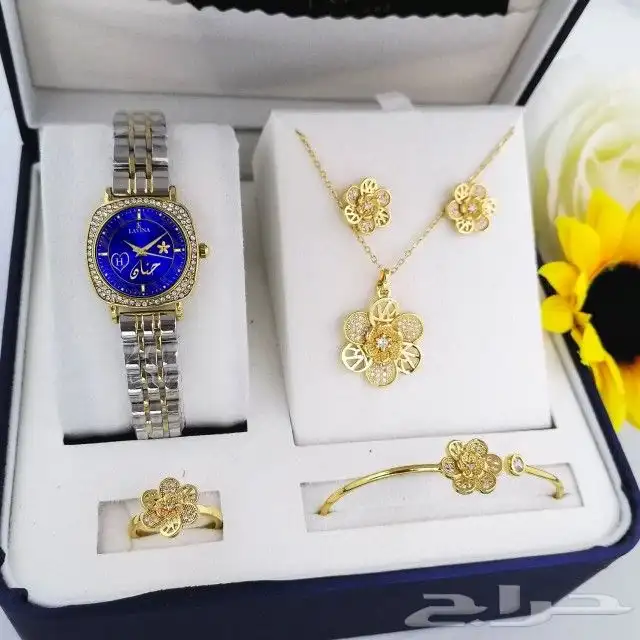 كل ما يخص المرئه من اكسسوارات فروات ساعات تيشرتات 16