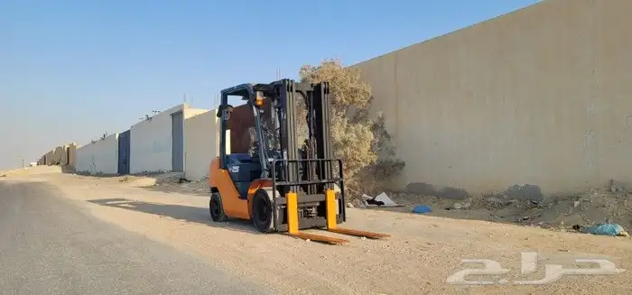 تأجير رافعات شوكيه وكرينات رافعه للايجار الشهري واليومي والم 7