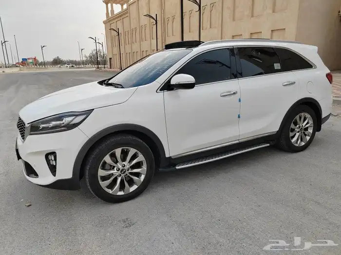 تم البيع سورنتو ديزل 2018 دبل 7 راكب بنرواما 3