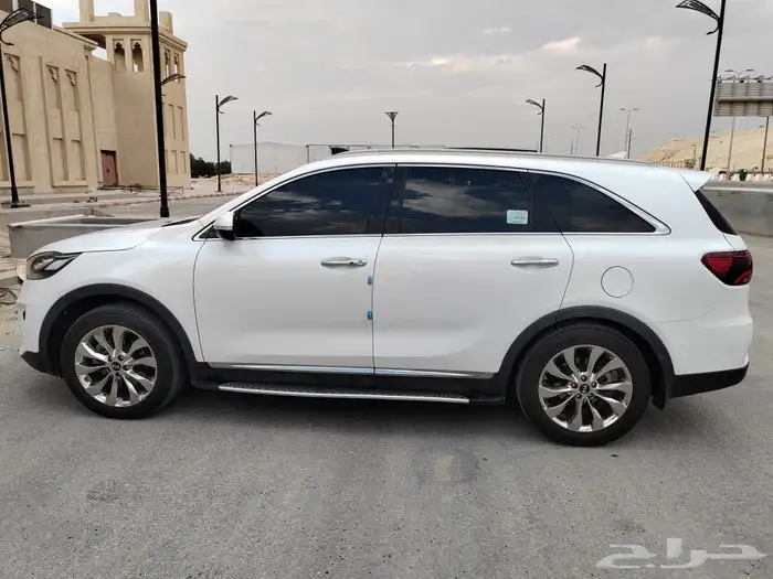 تم البيع سورنتو ديزل 2018 دبل 7 راكب بنرواما 11