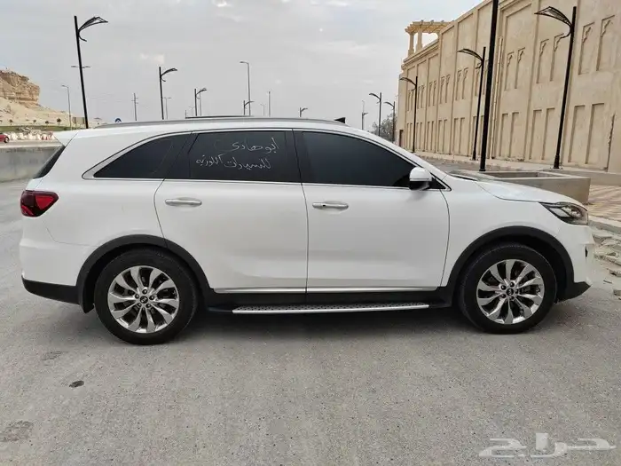 تم البيع سورنتو ديزل 2018 دبل 7 راكب بنرواما 12