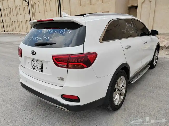 تم البيع سورنتو ديزل 2018 دبل 7 راكب بنرواما 16